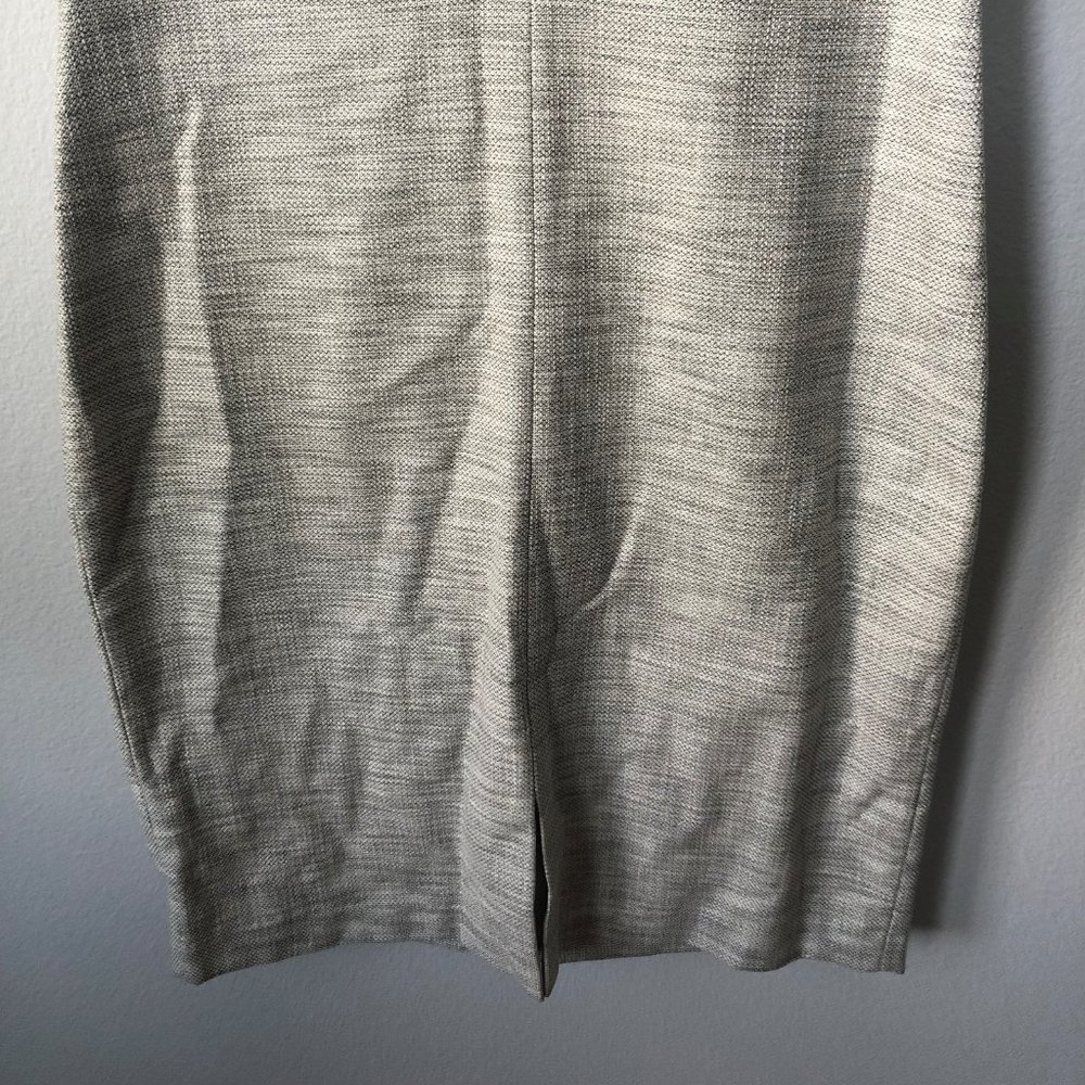 *SOLD* Banana Republic Grey Textured V Sheath Dres - Picture 5 of 7